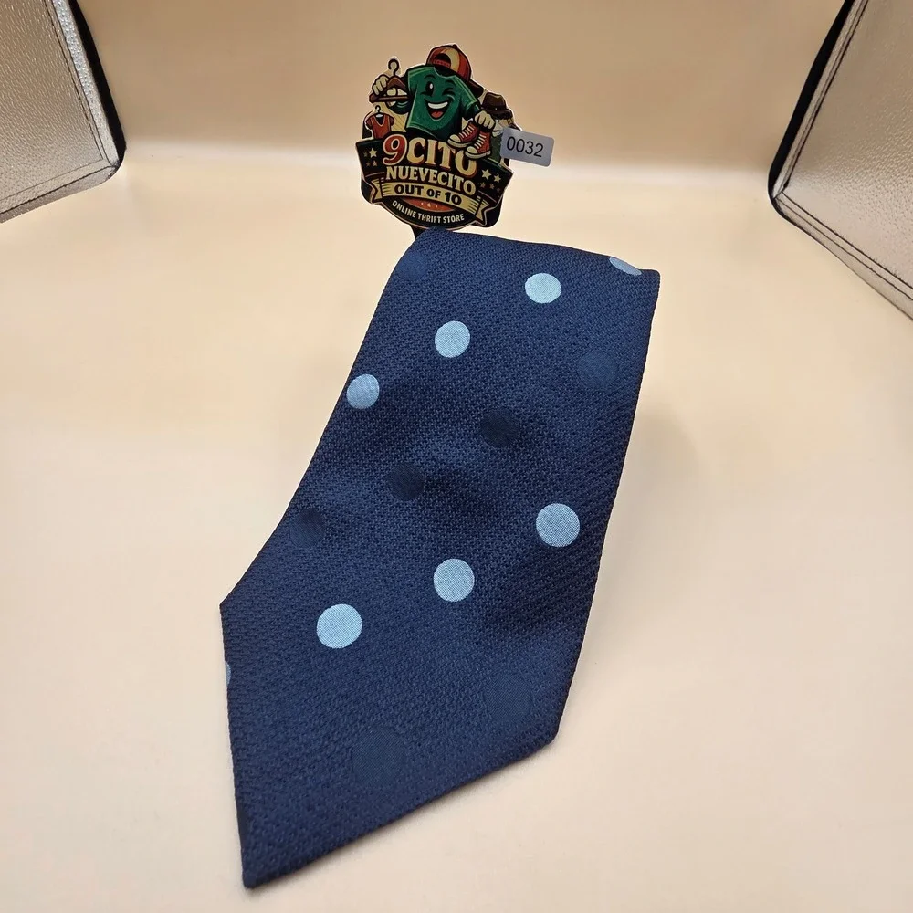 Giorgio Armani Mens Navy Blue Polka Dot Silk Necktie Made in Italy RN103723